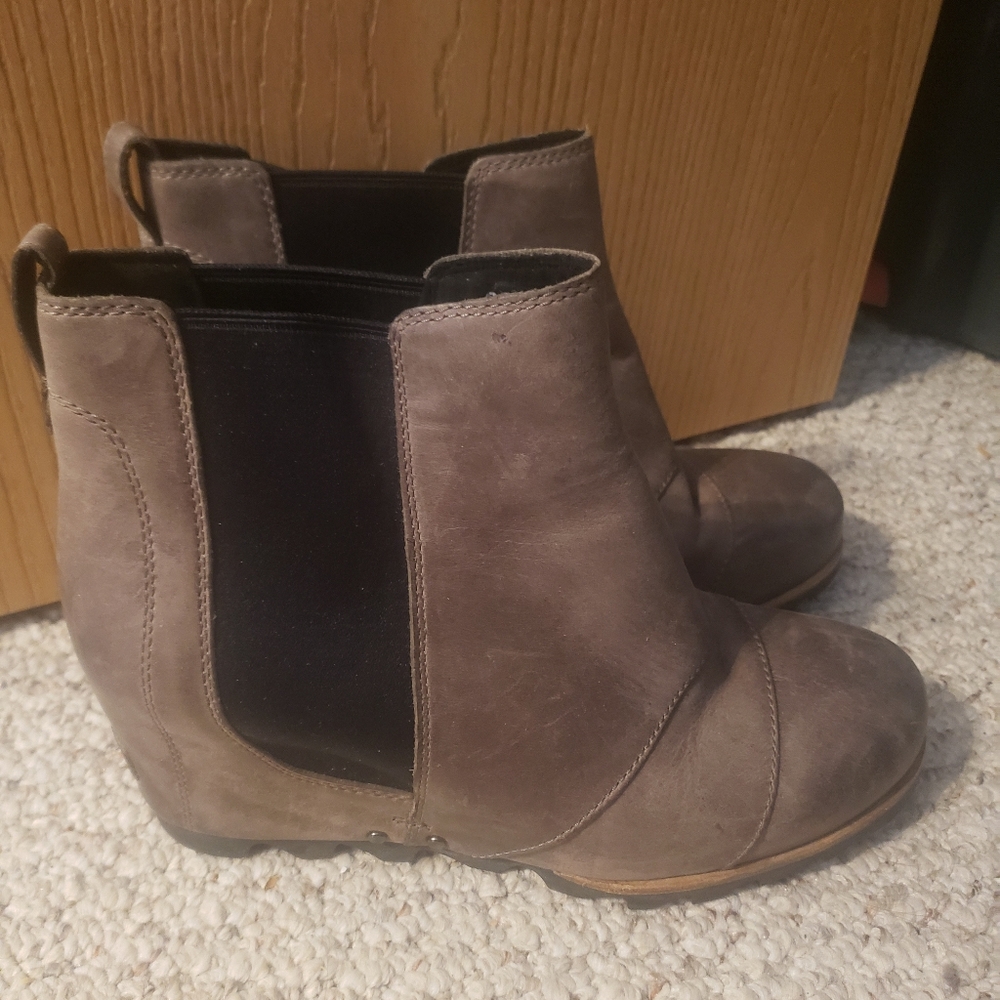 WOMENS JOAN OF ARCTI WEDGE CHELSEA BOOTIE